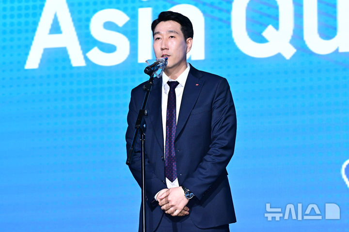 [서울=뉴시스]남자배구 한국전력 권영민 감독. (사진=KOVO 제공)