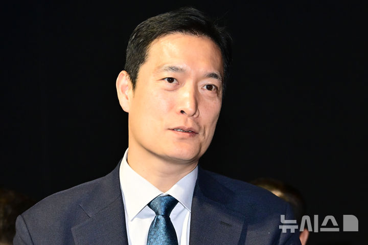[서울=뉴시스]남자배구 삼성화재 김상우 감독. (사진=KOVO 제공)