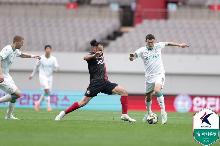[서울=뉴시스] 프로축구 K리그1 FC서울의 야잔. (사진=한국프로축구연맹 제공) *재판매 및 DB 금지