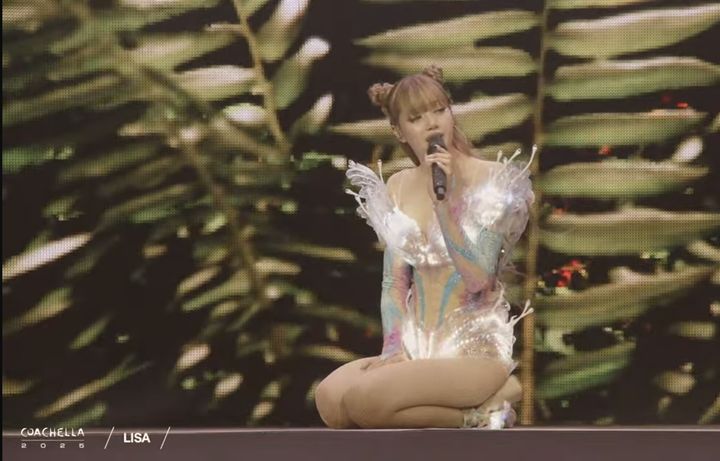 [서울=뉴시스] 코첼라 블랙핑크 리사. (사진 = 유튜브 캡처) 2025.04.13. photo@newsis.com. *재판매 및 DB 금지