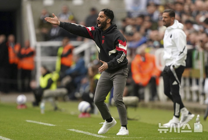 [뉴캐슬=AP/뉴시스]맨유 아모림 감독. 2025.04.13.