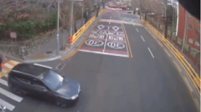 [뉴시스](영상=유튜브 '한문철TV) *재판매 및 DB 금지