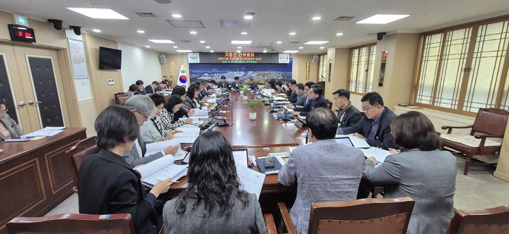 [거창=뉴시스] 거창군 공모사업 추진현황 보고회 (사진=거창군 제공) 2025.04.15. photo@newsis.com  *재판매 및 DB 금지