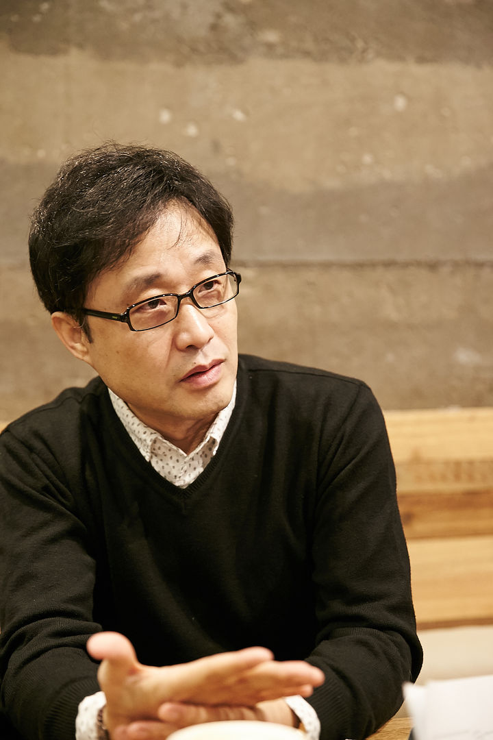 [서울=뉴시스] 허연 시인(사진=지용회 제공) 2025.04.15. photo@newsis.com *재판매 및 DB 금지