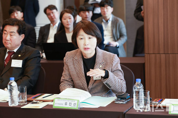 [용인=뉴시스]제264차 대한민국시군자치구의회의장협의회 시도대표회의에 참석한 유진선 의장(사진=용인시의회 제공)2025.04.15.photo@newsis.com