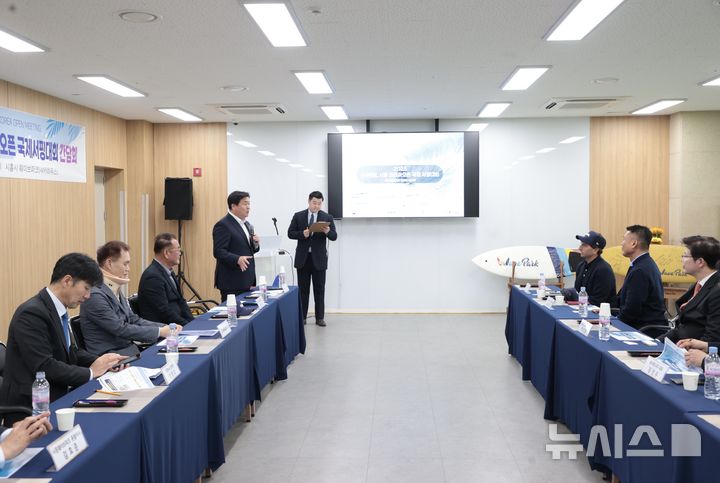 [시흥=뉴시스] 간담회에 참석한 임병택 시장이 대회와 관련해 설명하고 있다. (사진=시흥시 제공).2025.04.16. photo@newsis.com *재판매 및 DB 금지
