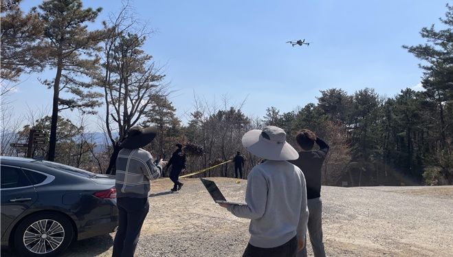 [울산=뉴시스] 울주군은 1000㏊ 규모의 온양과 언양 산불 피해 지역에 대해 공간분석을 자체적으로 수행해 예산을 대폭 절감하고 신속한 산불 피해조사와 분석을 지원했다고 16일 밝혔다. (사진=울주군 제공) 2025.04.16. photo@newsis.com *재판매 및 DB 금지