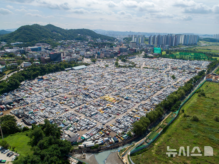 [인천=뉴시스] 인천 연수구 중고차 수출단지. (사진=연수구 제공) 2025.04.16. photo@newsis.com 