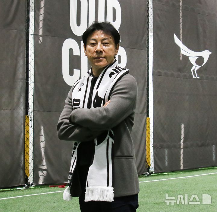 [성남=뉴시스] 신태용 성남FC 비상근 단장. (사진=성남FC 제공) 2025.04.16. photo@newsis.com