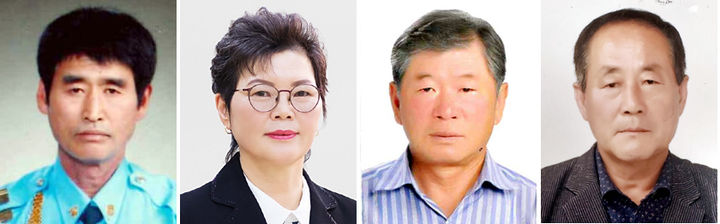 [함평=뉴시스] 2025년 함평군민의상 수상자. 왼쪽부터 지역개발상 임범수씨, 도의상 박민숙씨, 교육문화상 박차영씨, 농수산진흥상 남종우씨. (사진=함평군 제공) photo@newsis.com *재판매 및 DB 금지