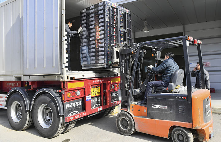 정선군이 농민들을 위해 농산물 출하 운송비를 지원하고 있다. 사진은 기사와 관련 없음.(사진=정선군 제공) *재판매 및 DB 금지