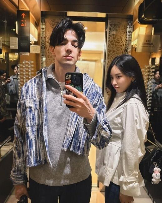 [서울=뉴시스] 그룹 'LPG' 출신 김서연과 방송인 겸 배우 로빈 데이아나. (사진=김서연 인스타그램) 2025.04.17 photo@newsis.com *재판매 및 DB 금지