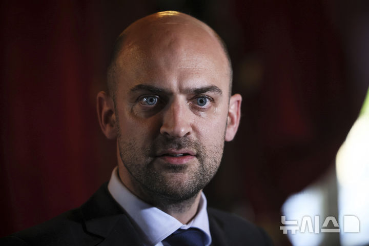 [AP/뉴시스] 장노엘 바로 프랑스 외무장관 (사진=뉴시스DB)