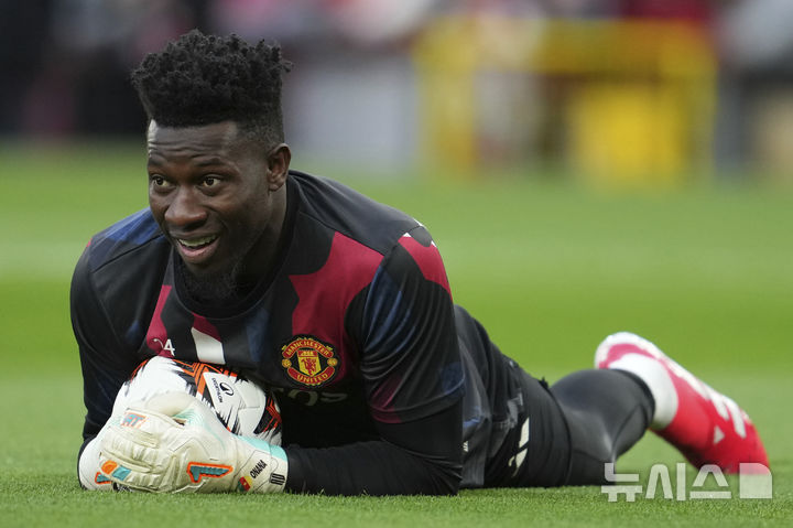 [맨체스터=AP/뉴시스] 잉글랜드 프로축구 프리미어리그(EPL) 맨체스터 유나이티드의 안드레 오나나. 2025.04.17.