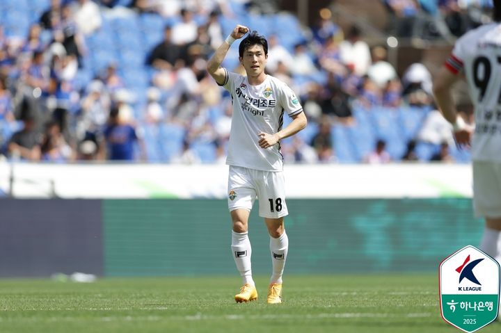 [서울=뉴시스] 프로축구 K리그1 강원FC의 김강국. (사진=한국프로축구연맹 제공)