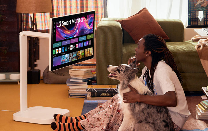 LG전자는 20일 높낮이와 각도를 자유롭게 조절할 수 있는 대화면·고해상도 디스플레이와 편리한 터치 기능을 갖춘 'LG 스마트모니터 스윙(Swing)'을 선보였다.(사진제공=LG전자) *재판매 및 DB 금지