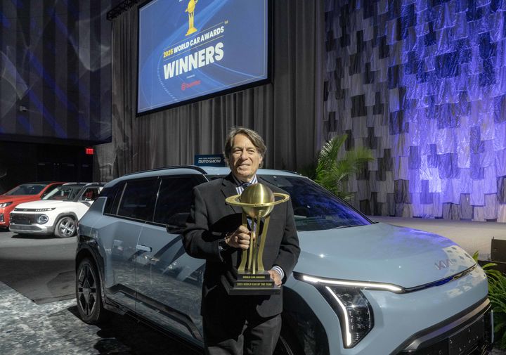 기아는 20일 '2025 월드카 어워즈(2025 World Car Awards)'에서 EV3가 '세계 올해의 자동차(World Car of the Year)'에 선정됐다고 밝혔다.(사진제공=현대차그룹) *재판매 및 DB 금지