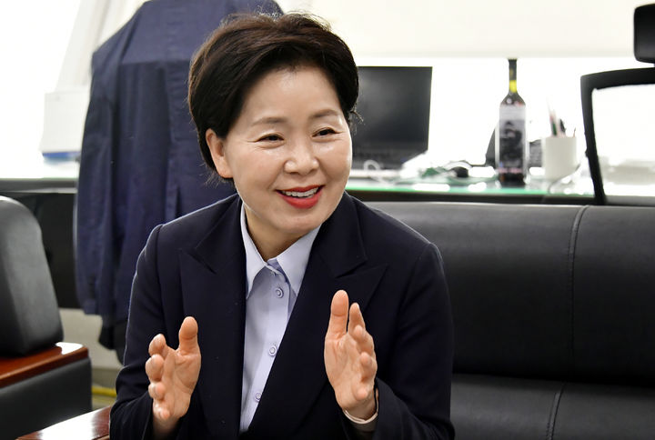 [광주=뉴시스] 양향자 국민의힘 대선 경선 후보가 21일 오후 광주시의회에서 기자간담회를 하고 있다. 2025.04.21. photo@newsis.com *재판매 및 DB 금지