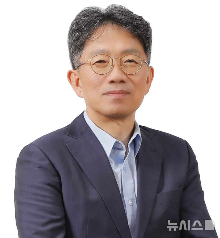 [서울=뉴시스] 방윤혁 코웨이엔텍 대표이사.