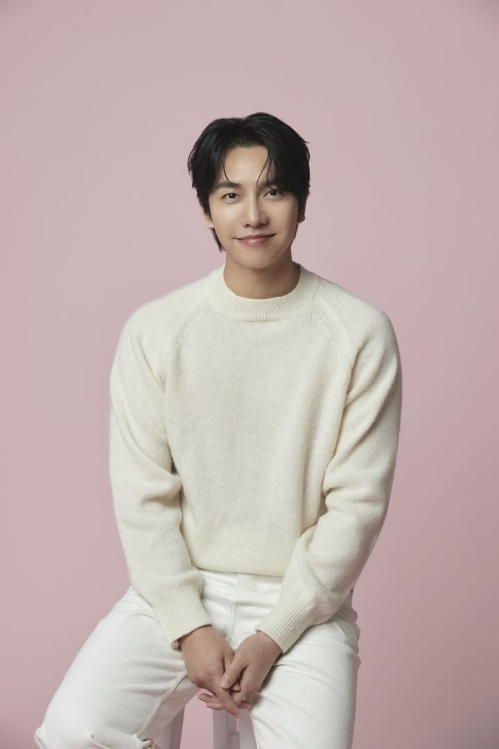 [서울=뉴시스] 배우 겸 가수 이승기 (사진=대한불교조계종 제공) 2025.04.22. photo@newsis.com,  *재판매 및 DB 금지