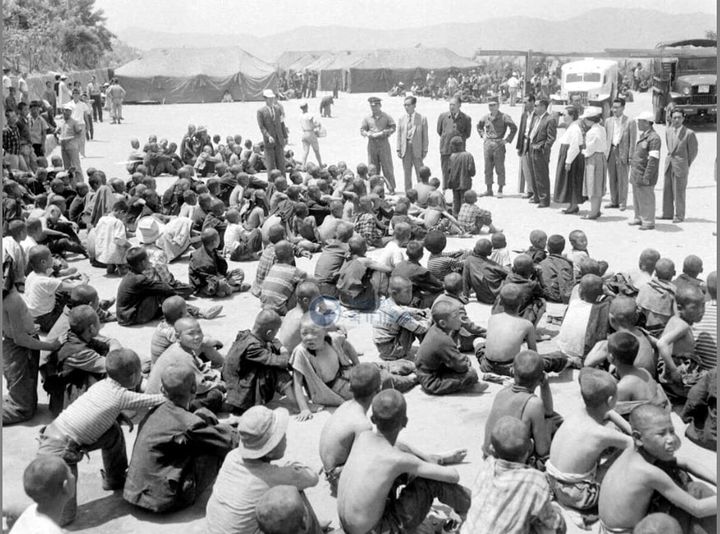 [서울=뉴시스] 서울시립아동보호소 부랑아 접수부, 수용현장 사진. (사진=진실화해위원회 제공) 2025.04.22. photo@newsis.com *재판매 및 DB 금지