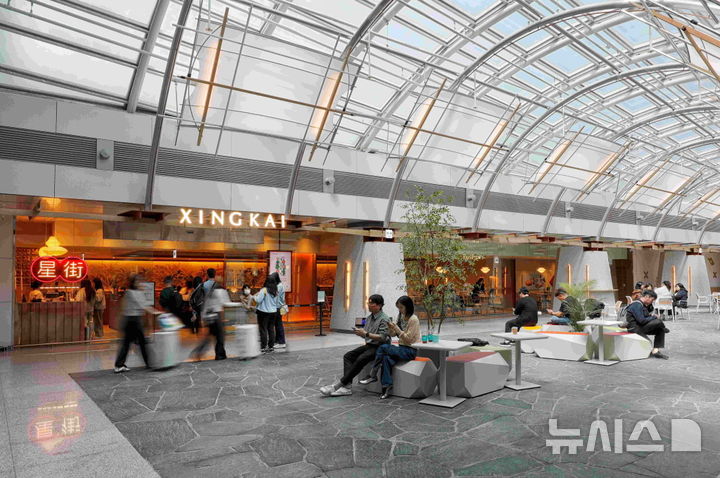 [서울=뉴시스] 인천국제공항 제1여객터미널에 위치한 '테이스티 아워홈 그라운드' 전경. photo@newsis.com