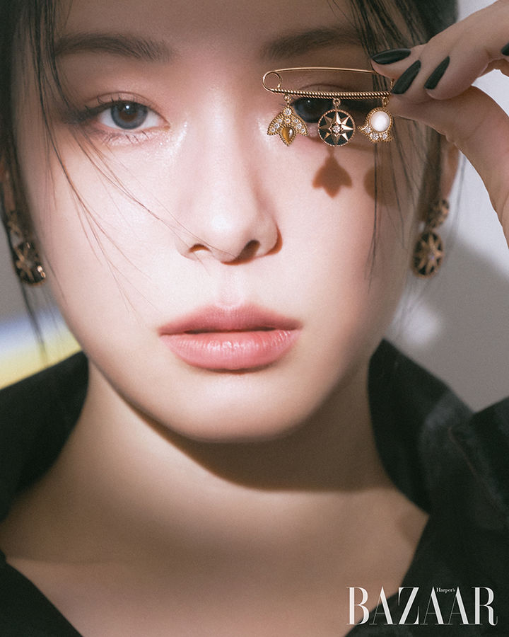 [서울=뉴시스] 김연아. (사진=하퍼스 바자 코리아 제공) 2025.04.23. photo@newsis.com *재판매 및 DB 금지