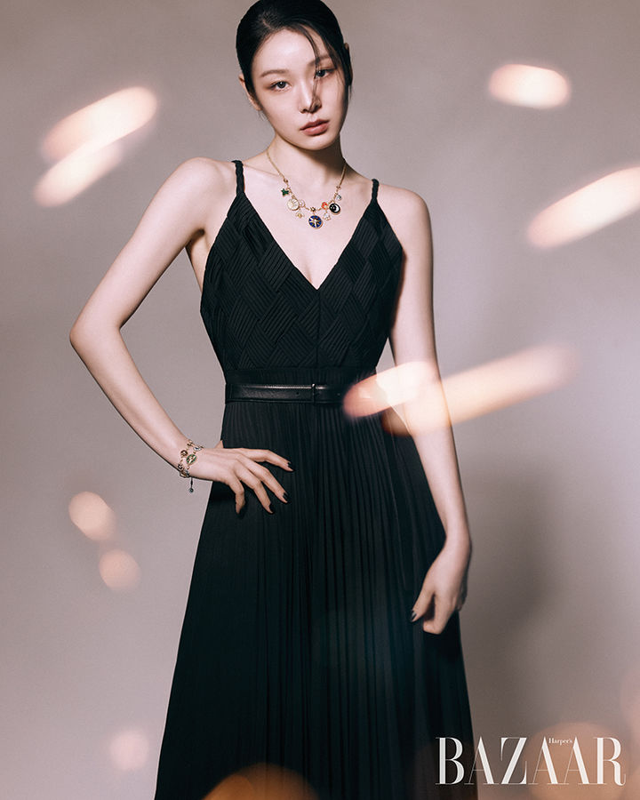 [서울=뉴시스] 김연아. (사진=하퍼스 바자 코리아 제공) 2025.04.23. photo@newsis.com *재판매 및 DB 금지