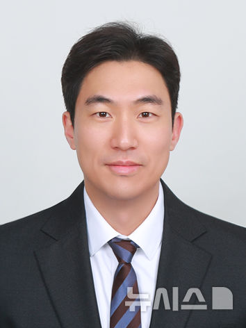 [부천=뉴시스] 가톨릭대학교 바이오메디컬소프트웨어학과 강진범 교수. (사진=가톨릭대 제공) 2025.04.23. photo@newsis.com