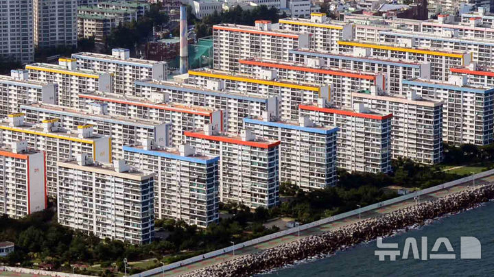 [부산=뉴시스] 부산 수영구 삼익비치 아파트 전경. (사진=뉴시스DB) photo@newsis.com