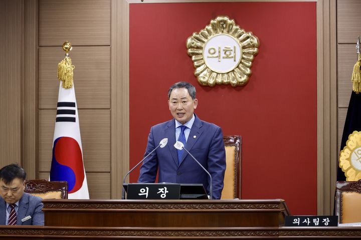 [임실=뉴시스] 23일 개회한 임실군의회 제345회 임시회 제1차 본회의, 장종민 의장이 회의를 진행하고 있다. *재판매 및 DB 금지