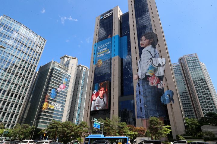 우리은행, 외국인 특화지점 전국 12곳으로 확대