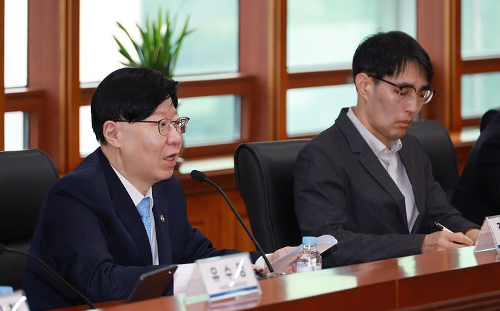 [서울=뉴시스] 김소영 금융위원회 부위원장이 23일 오전 서울 여의도 금융투자협회에서 개최한 ESG금융추진단 5차 회의에서 발언하고 있다. (사진=금융위원회 제공) 2025.04.23. photo@newsis.com *재판매 및 DB 금지