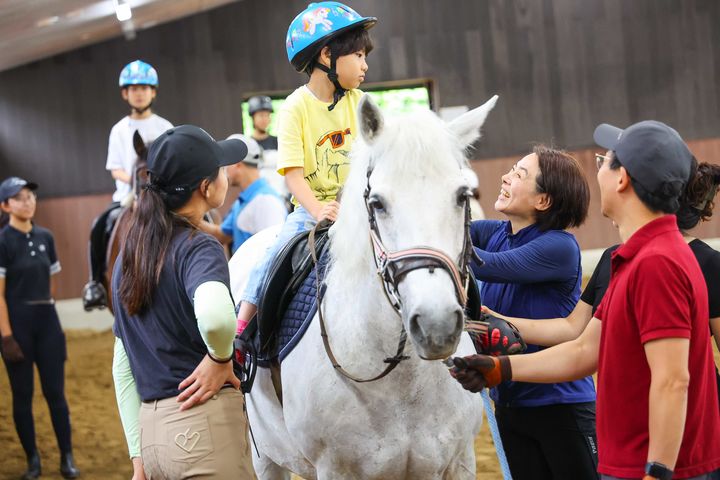 [세종=뉴시스] 한국마사회는 '제14회 말산업 국가자격시험(3급) 필기시험' 응시원서를 다음 달 2일 오후 5시까지 접수한다고 24일 밝혔다. (사진=마사회 제공) 2025.04.24. photo@newsis.com *재판매 및 DB 금지