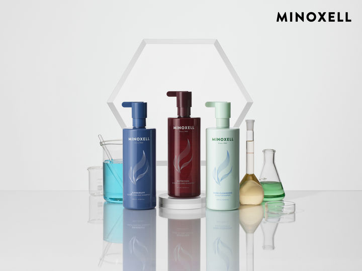 [서울=뉴시스] 왼쪽부터 댄드러프 스칼프 쿨링 샴푸, 뉴트리션 스칼프 볼륨 샴푸, 포어 클렌징 스칼프 샴푸. (사진=현대약품 제공) 2025.04.25. photo@newsis.com *재판매 및 DB 금지