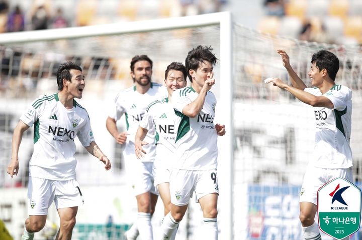 [서울=뉴시스] 프로축구 K리그1 전북현대의 김진규. (사진=한국프로축구연맹 제공) *재판매 및 DB 금지