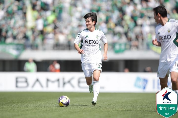 [서울=뉴시스] 프로축구 K리그1 전북현대의 김진규. (사진=한국프로축구연맹 제공) *재판매 및 DB 금지