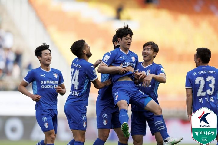 [서울=뉴시스]K리그 수원, 성남에 극적인 승리. (사진=한국프로축구연맹 제공)
