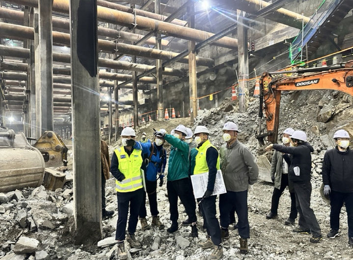 [서울=뉴시스] 건설 공사장 현장 점검. 2025.04.28. (사진=서울시 제공) *재판매 및 DB 금지