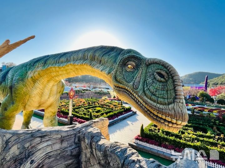 [고성=뉴시스]경남 고성군 당항포관광지.(사진=경남도 제공) 2025.04.28.photo@newsis.com