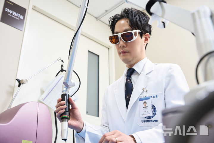 [서울=뉴시스]강동경희대학교병원 피부과 권순효 교수. (사진= 강동경희대병원 제공) 2025.04.28. photo@newsis.com. 