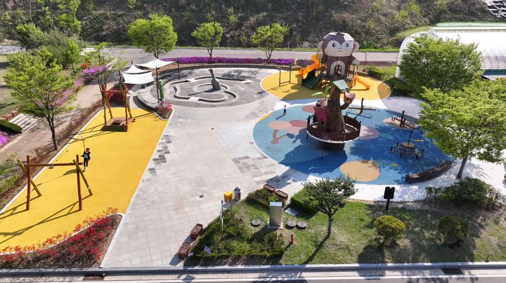 영동군, 과일나라테마공원에 체험형 놀이터 조성