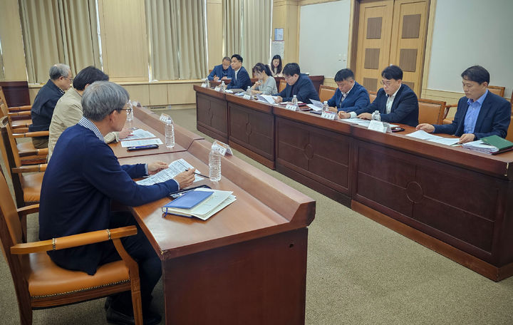 [대전=뉴시스] '2025년 글로컬대학30 한남대 지원 최종점검 TF회의' 모습. (사진=한남대 제공) *재판매 및 DB 금지