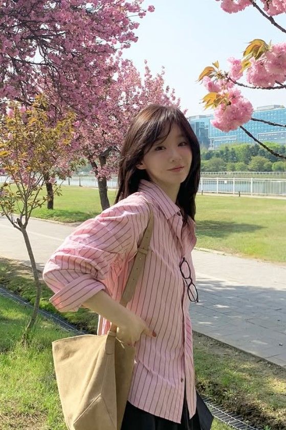 [서울=뉴시스] 강민경. (사진=강민경 인스타그램 캡처) 2025.04.28. photo@newsis.com&nbsp;&nbsp; *재판매 및 DB 금지