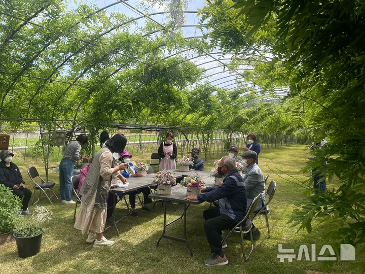 [전북=뉴시스] 전북형 웰니스관광지 중 김제 꽃다비팜 모습. (사진= 전북자치도 제공) *재판매 및 DB 금지
