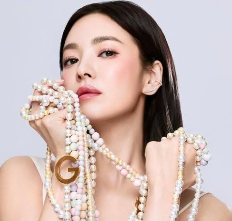 [서울=뉴시스] 송혜교. (사진=송혜교 인스타그램 캡처) 2025.04.29. photo@newsis.com *재판매 및 DB 금지