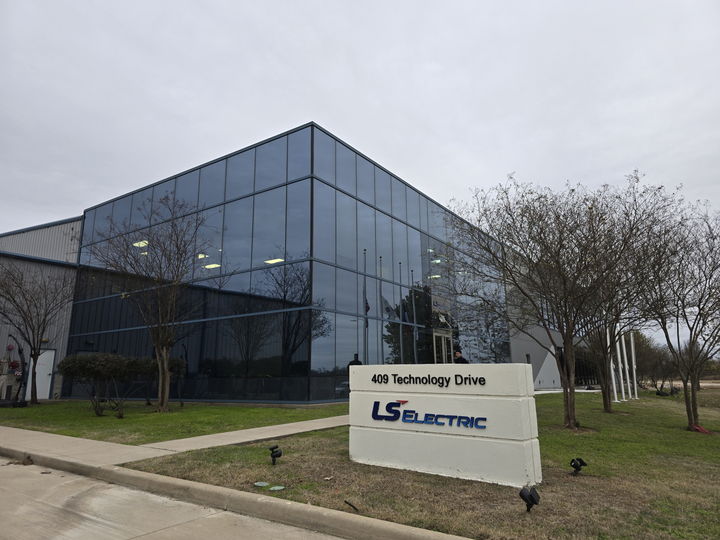 [서울=뉴시스]미국 텍사스주 배스트럽에 위치한 LS일렉트릭 테크센터. (사진 = LS) 2025.04.29. photo@newsis.com&nbsp;&nbsp; *재판매 및 DB 금지