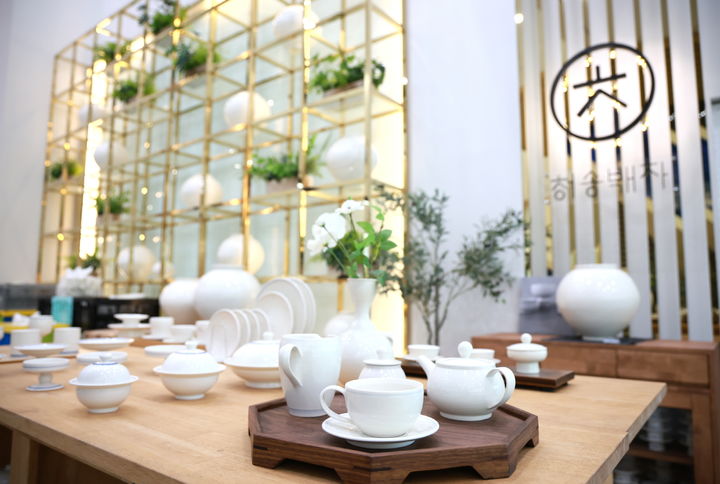  [청송=뉴시스] 청송백자 (사진=청송군 제공) 2025.04.29. photo@newsis.com *재판매 및 DB 금지