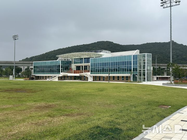 [용인=뉴시스] 5월 정식 개관을 앞둔 'SERI PAK with 용인' 전경. (사진=용인시 제공) 2025.04.30. photo@newsis.com