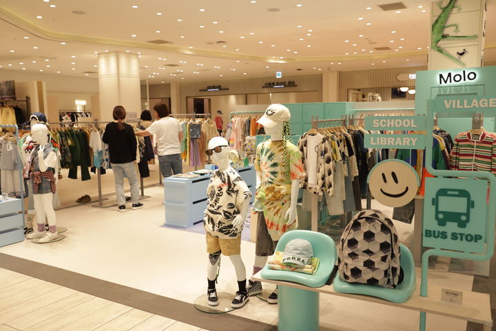 [서울=뉴시스] 신세계백화점이 가정의 달을 맞아 전국 13개 전 점포에서 '리틀신세계페어(Little Shinsegae Fair)'를 개최한다고 1일 밝혔다. (사진=신세계백화점 제공) *재판매 및 DB 금지